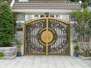 Cổng nhôm đúc mẫu C-106