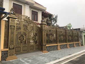 Cổng nhôm đúc mẫu C-179